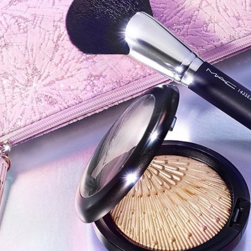 MAC Firelit Kit in Gold